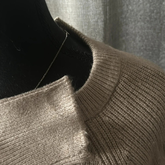 Light Brown Zara Knit Sweater - Picture 2 of 3